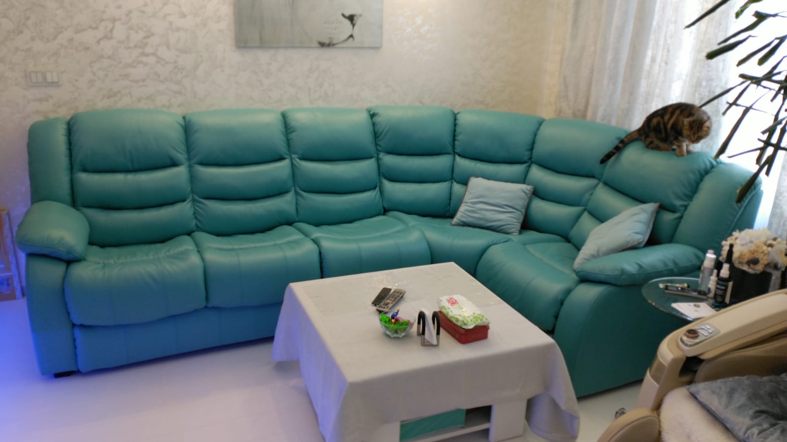 Перетяжка дивана на дому. Старая Русса