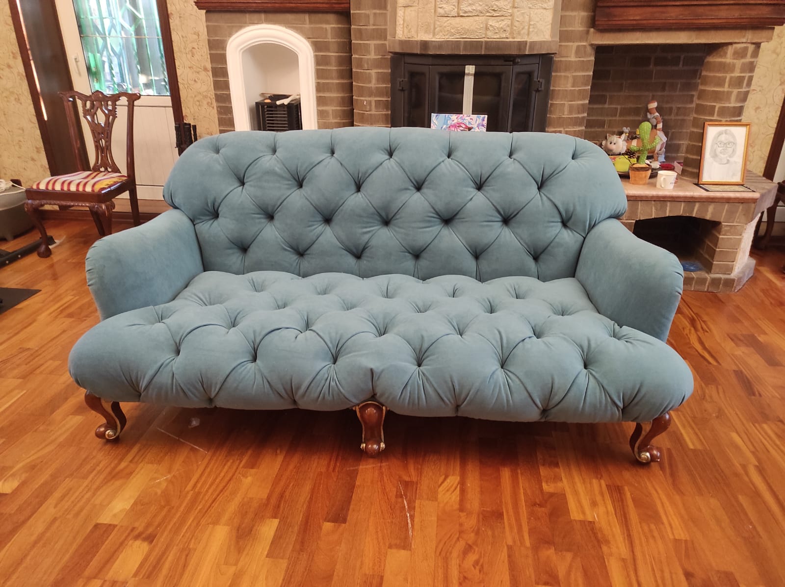 Обивка дивана. Старая Русса